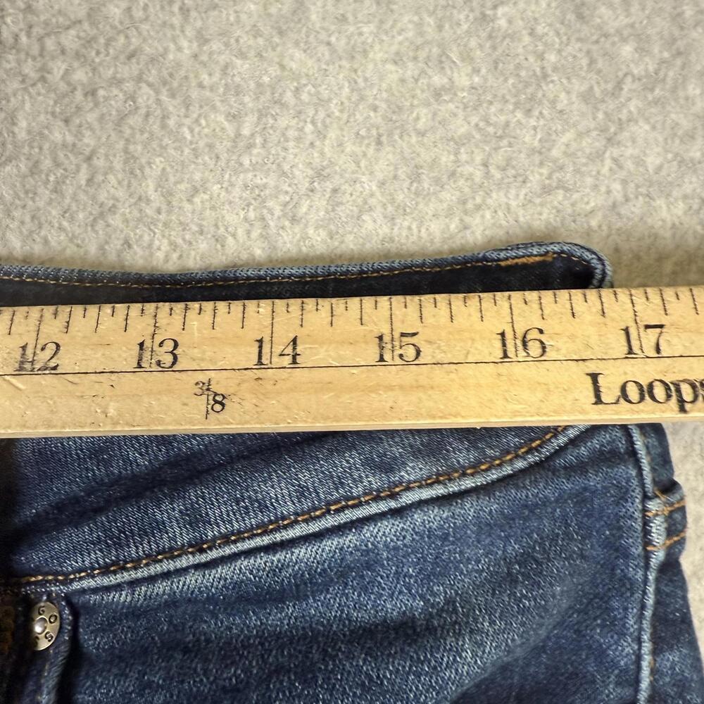Vigoss Women's Size 32 Medium Wash Blue Thompson Tomboy Distressed Jeans - Picture 5 of 9